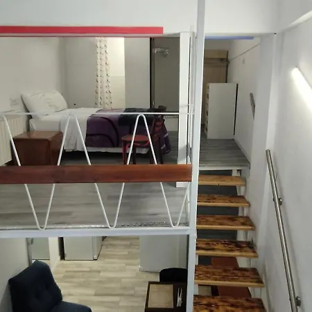 Don Víctor Apartmán Salamanka